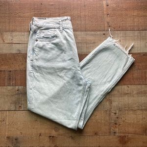 American Eagle Outfitters Mom Jean Distressed sz12